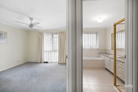 Property photo of 2/4 Roberts Street Glen Waverley VIC 3150