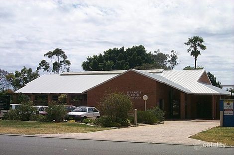 49 Burroughs Rd, Karrinyup, WA 6018