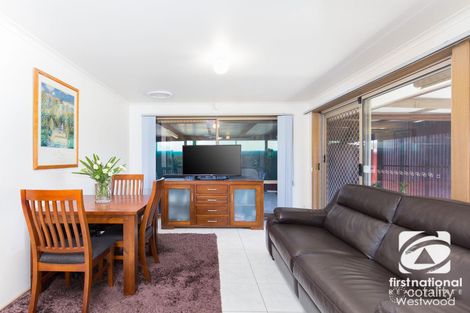 Property photo of 2 Buckingham Drive Werribee VIC 3030