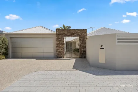 Property photo of 41 Harcourt Drive Hillarys WA 6025