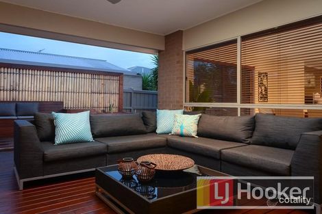Property photo of 94 Skyline Way Berwick VIC 3806