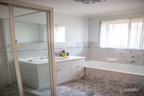 Property photo of 8 Bywaters Street Amaroo ACT 2914