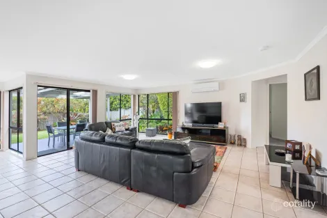 Property photo of 3 Teak Street Rothwell QLD 4022