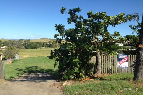 16 Clements St, Emu Park, QLD 4710