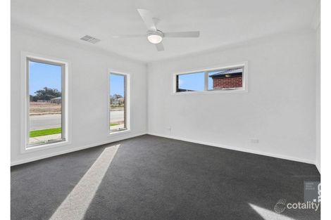 Property photo of 25 Corncob Boulevard Wangaratta VIC 3677