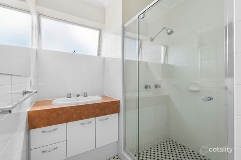 Property photo of 6/24 Raby Road Coorparoo QLD 4151