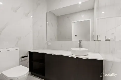 Property photo of 40 Ashwood Circuit Chambers Flat QLD 4133