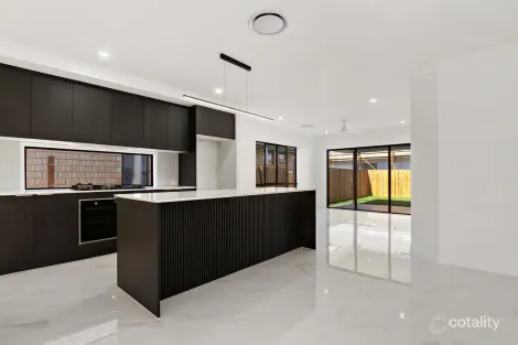 Property photo of 40 Ashwood Circuit Chambers Flat QLD 4133