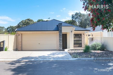 8 Berri Rd, Hope Valley, SA 5090