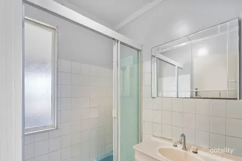 Property photo of 16 Dell Street Eastern Heights QLD 4305