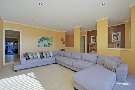 Property photo of 5 Napier Place Traralgon VIC 3844