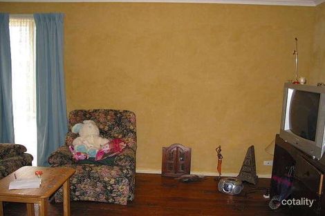 Property photo of 26 Manatoka Crescent Hampton Park VIC 3976