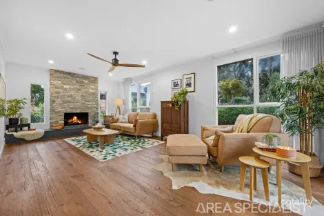 Property photo of 3 Derinya Drive Frankston South VIC 3199