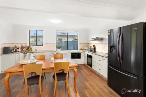 Property photo of 562 Northcliffe Drive Berkeley NSW 2506