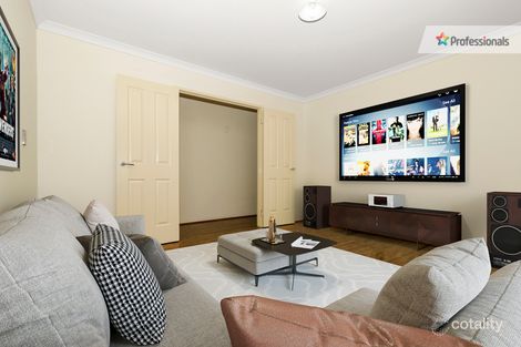 18 Parkfarm Dr, South Guildford, WA 6055