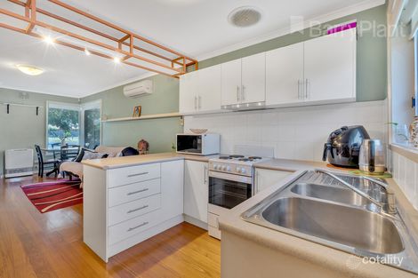 Property photo of 2/66 Dundee Street Reservoir VIC 3073