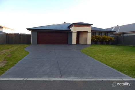 22 Seaside Bvd, Fern Bay, NSW 2295