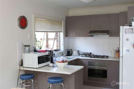 Property photo of 36 Lats Avenue Carrum Downs VIC 3201