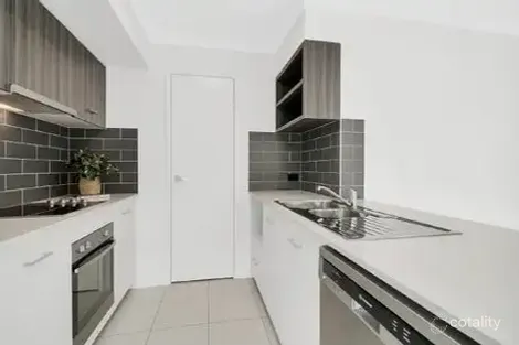 Property photo of 31/46 Seashell Avenue Coomera QLD 4209