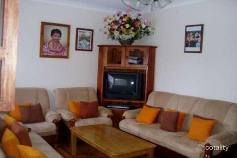 Property photo of 14 Chisholm Crescent Bradbury NSW 2560