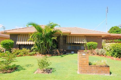 24 Gibbs St, Urangan, QLD 4655