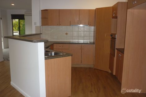 Property photo of 8 Shorehaven Place Varsity Lakes QLD 4227