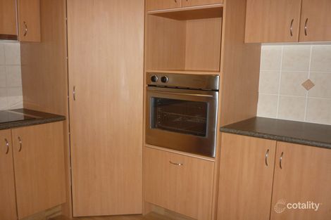 Property photo of 8 Shorehaven Place Varsity Lakes QLD 4227