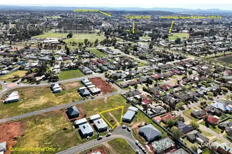Property photo of 14 Goolgumbla Circuit Griffith NSW 2680