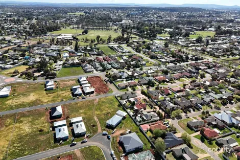 Property photo of 14 Goolgumbla Circuit Griffith NSW 2680