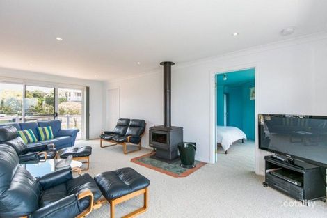 Property photo of 19 Manna Gum Drive Torquay VIC 3228