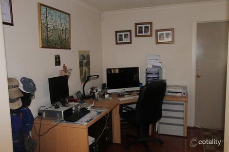 Property photo of 3 Tralee Circuit Narre Warren VIC 3805