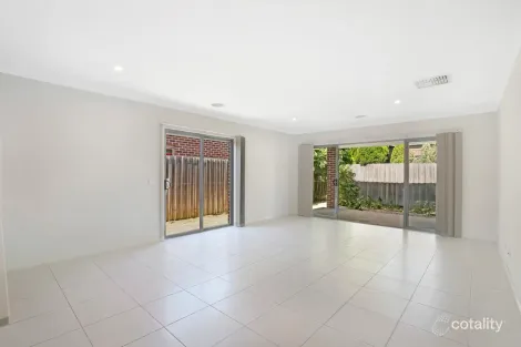 Property photo of 15 Fitzgerald Drive South Morang VIC 3752