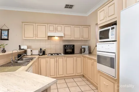 Property photo of 10 Prettejohn Court Lockleys SA 5032