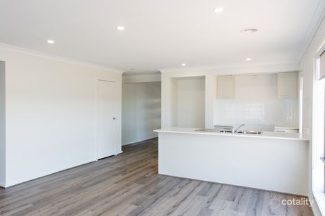 Property photo of 1 Obrien Drive Alfredton VIC 3350
