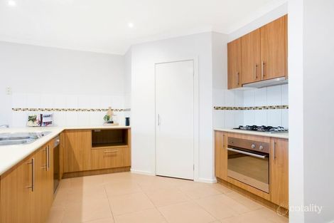 Property photo of 27 Kensley Circuit Craigieburn VIC 3064