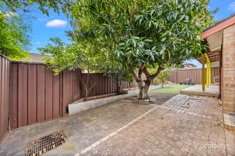 Property photo of 5/3 First Avenue Macquarie Fields NSW 2564