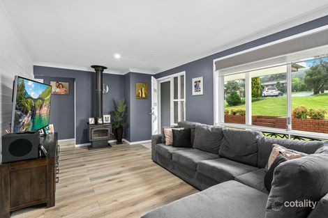 Property photo of 33 Scarborough Circuit Albion Park NSW 2527