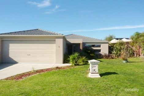 Property photo of 4 Bernard Place Carrum Downs VIC 3201