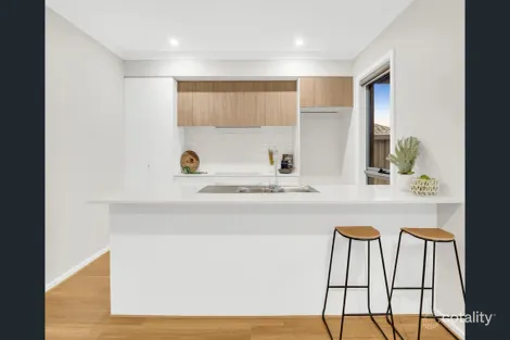 Property photo of 8 Mannagum Drive Beveridge VIC 3753