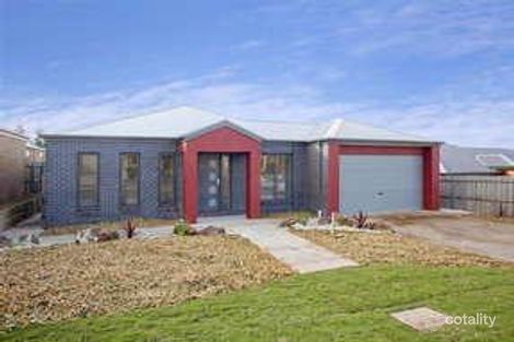 3 Beaujolais Pl, Waurn Ponds, VIC 3216