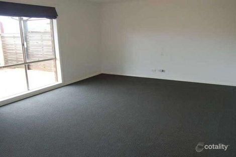 Property photo of 14 Leonard Drive Darley VIC 3340