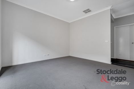 Property photo of 13 Abloom View Mickleham VIC 3064