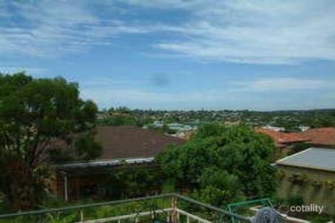Property photo of 18 Dirkala Street Mansfield QLD 4122