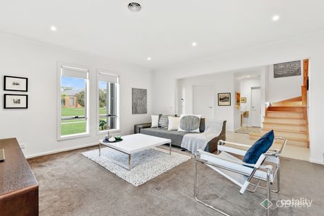 Property photo of 1 Webster Drive Patterson Lakes VIC 3197