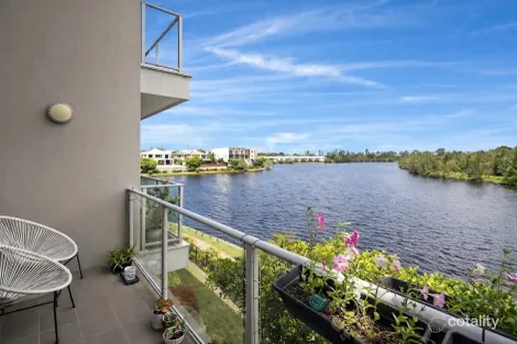 8/5036 Emerald Island Dr, Carrara, QLD 4211