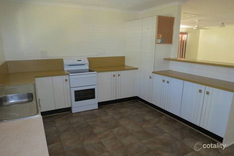 Property photo of 1 Mellish Crescent Emerald QLD 4720