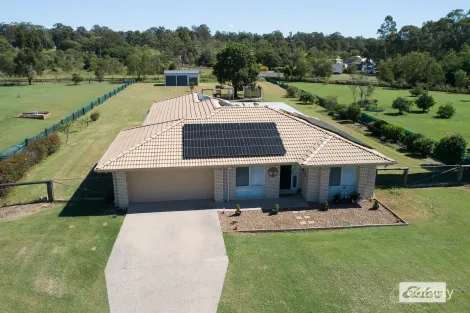Property photo of 8 Fernrow Drive Plainland QLD 4341