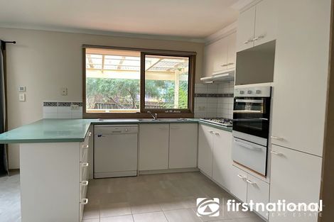 Property photo of 2 Yate Mews Berwick VIC 3806