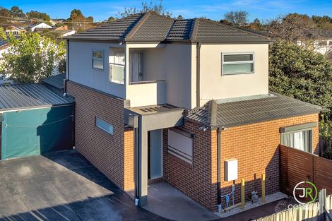 2/19 Waratah St, Doveton, VIC 3177