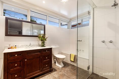 Property photo of 30 Kinbrae Drive Research VIC 3095